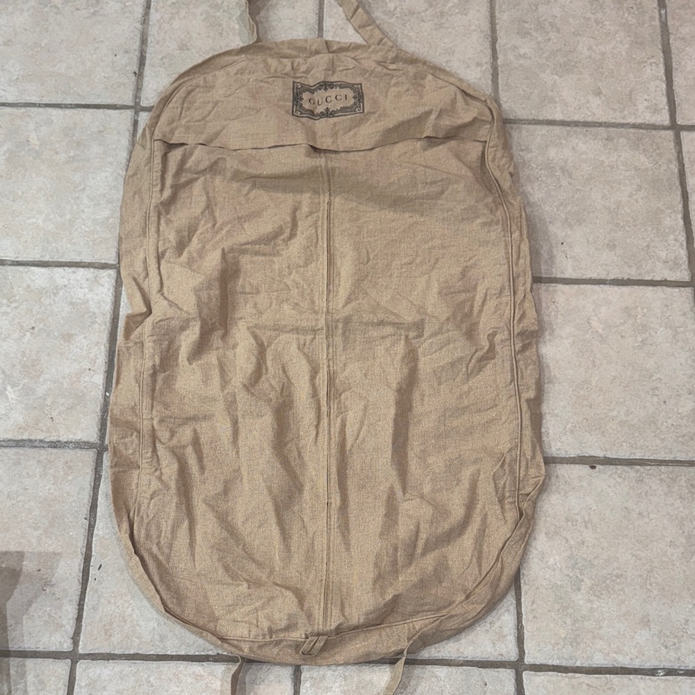 Gucci garment bag travel clothes suit jacket case